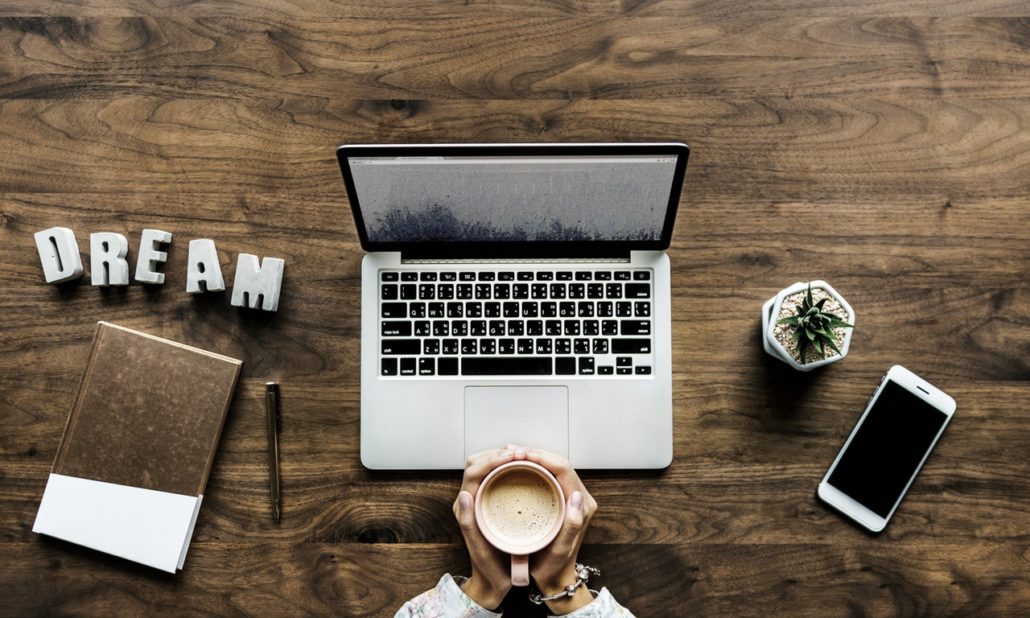 customer reviews laptop entrepreneur ecommerce hustle